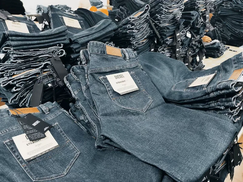 custom distressed denim jeans production line in China factory